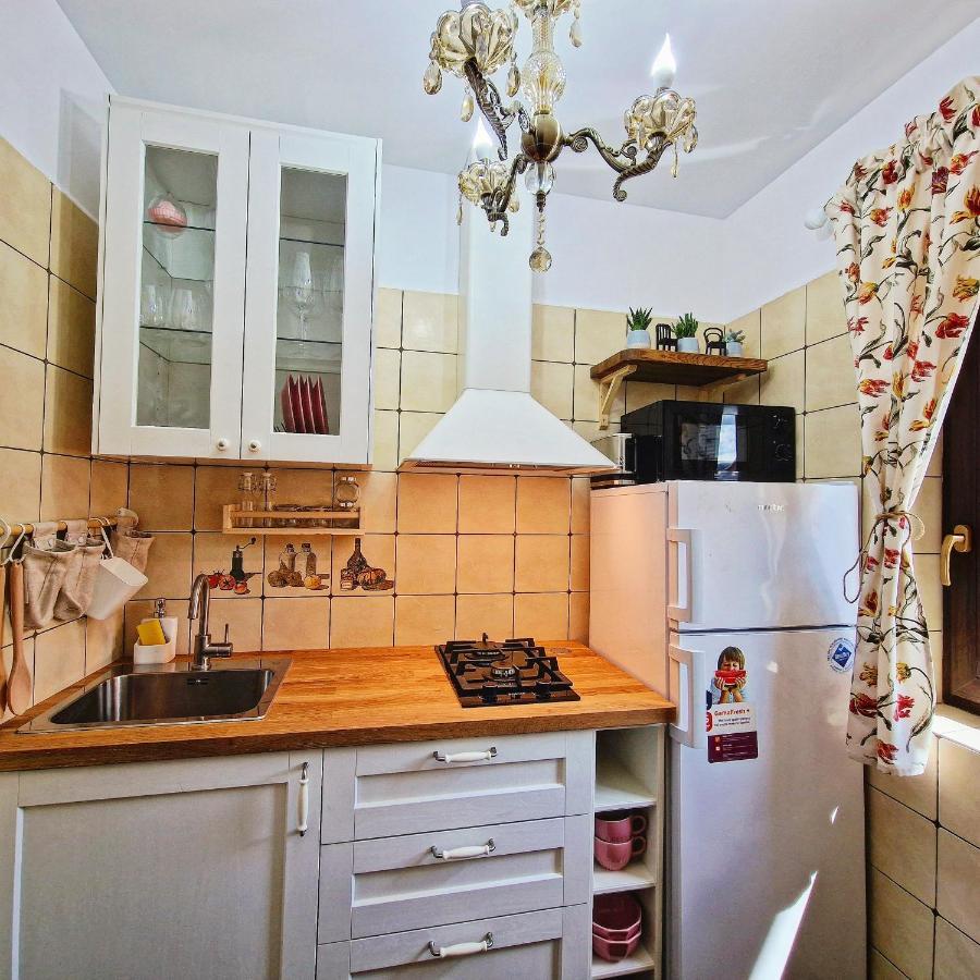 Amor Tirol Busteni (Adults Only) Εξωτερικό φωτογραφία