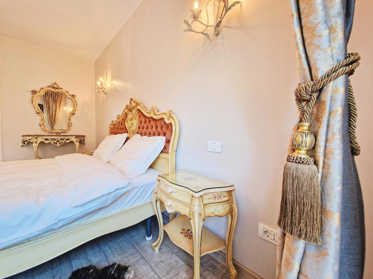 Amor Tirol Busteni (Adults Only) Εξωτερικό φωτογραφία