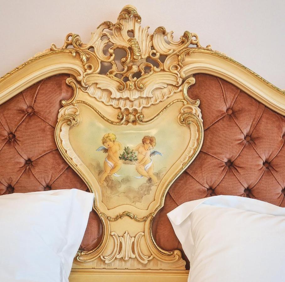 Amor Tirol Busteni (Adults Only) Εξωτερικό φωτογραφία