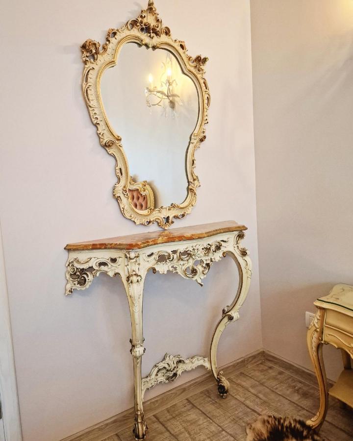 Amor Tirol Busteni (Adults Only) Εξωτερικό φωτογραφία